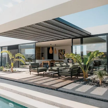 Mango - 3 Bedrooms - Heated Pool Villa *