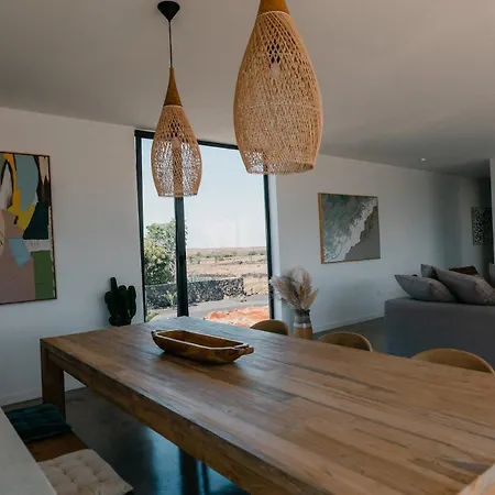 Villa Mango - 3 Bedrooms - Heated Pool